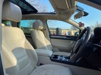USED 2014 64 VOLKSWAGEN TOUAREG 3.0L V6 R-LINE TDI BLUEMOTION TECHNOLOGY 5d AUTO 259 BHP 