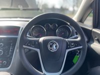 USED 2011 11 VAUXHALL ASTRA 1.4 EXCITE 5d 98 BHP 
