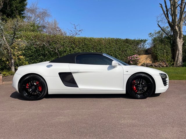 View our AUDI R8