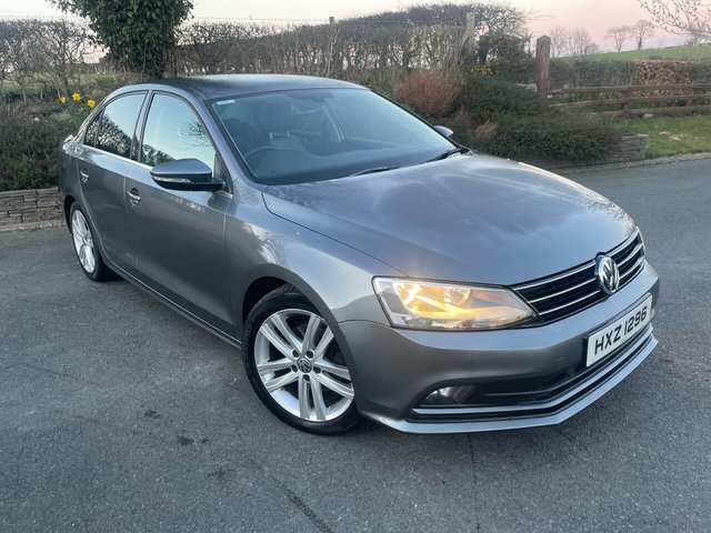 2015 Volkswagen Jetta 2.0L GT TDI BLUEMOTION TECHNOLOGY DSG 4d 148 BHP