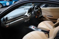 USED 2011 61 FERRARI 458 4.5 ITALIA DCT 2d 570 BHP STUNNING COLOUR COMBINATION, FULL FERRARI HISTORY, LOW MILES, 12 MONTH WARRANTY