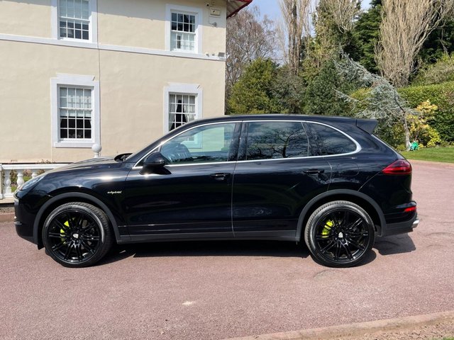 View our PORSCHE CAYENNE
