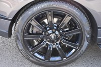 USED 2017 67 LAND ROVER RANGE ROVER RANGE ROVER TDV6 AUTOBIOGRAPHY L/ROVER REAR ENTERTAINMENT 1 OWNER