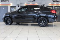 USED 2017 67 BMW X6 3.0 XDRIVE30D M SPORT 4d 255 BHP M SPORT PLUS PACKAGE + PANORAMIC GLASS SUNROOF + DIGITAL DASH DISPLAY + HEAD UP DISPLAY + PROFESSIONAL SATELLITE NAVIGATION + HARMAN KARDON SOUND SYSTEM + ENHANCED BLUETOOTH PHONE PREPARATION WITH WIRELESS CHARGING + REAR VIEW CAMERA + APPS CONTROL + TV FUNCTION + APPLE CARPLAY PREPARATION + AUTOMATIC AIR CONDITIONING +  DUAL ZONE CLIMATE CONTROL + ELECTRICALLY ADJUSTABLE LEATHER MULTIFUNCTIONAL STEERING WHEEL WITH PADDLE SHIFT GEAR SELECT + DAB DIGITAL RADIO + KEYLESS START