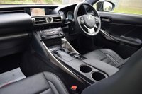 USED 2014 14 LEXUS IS 2.5 300H F SPORT 4d 220 BHP FULL LEXUS SERVICE HISTORY! 2 KEYS!
