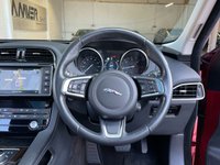 USED 2018 18 JAGUAR F-PACE 2.0 PORTFOLIO AWD 5d 238 BHP 