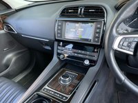 USED 2018 18 JAGUAR F-PACE 2.0 PORTFOLIO AWD 5d 238 BHP 