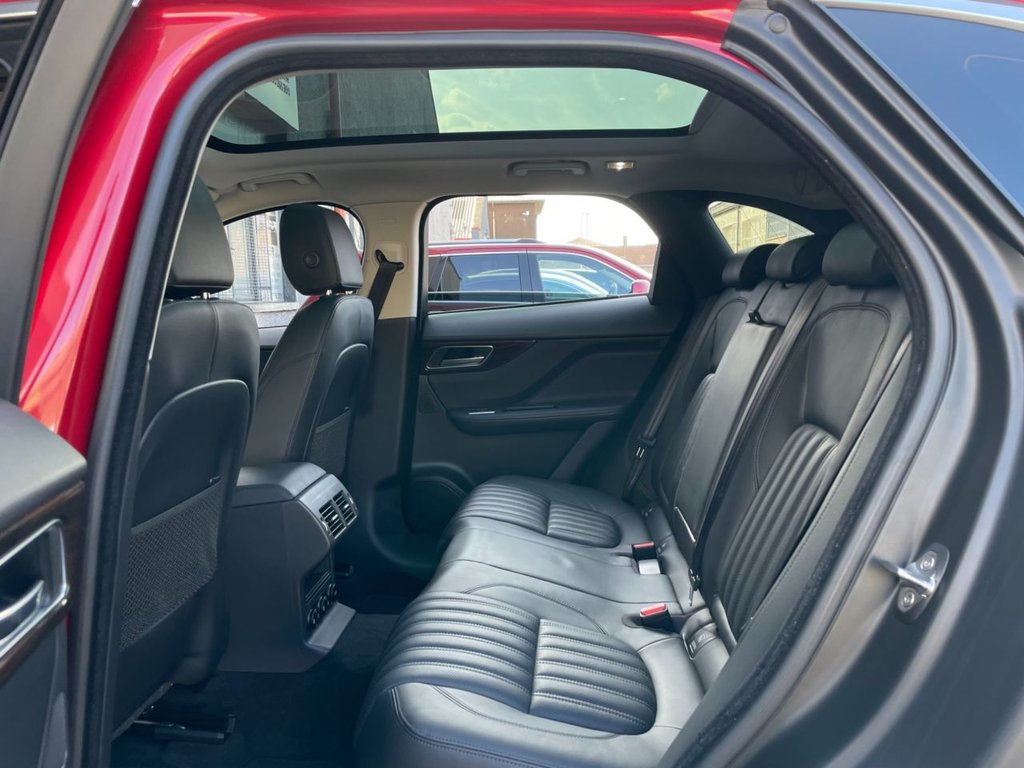 USED 2018 18 JAGUAR F-PACE 2.0 PORTFOLIO AWD 5d 238 BHP 