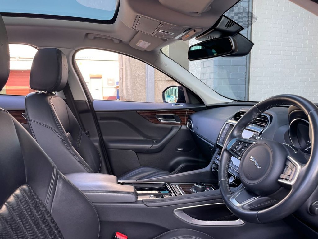 USED 2018 18 JAGUAR F-PACE 2.0 PORTFOLIO AWD 5d 238 BHP 