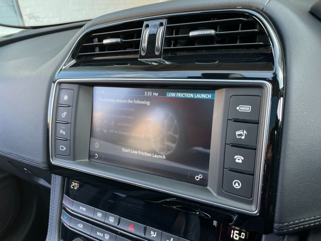 USED 2018 18 JAGUAR F-PACE 2.0 PORTFOLIO AWD 5d 238 BHP 