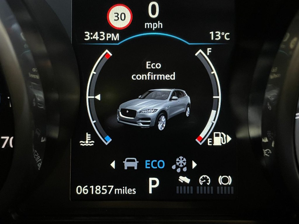 USED 2018 18 JAGUAR F-PACE 2.0 PORTFOLIO AWD 5d 238 BHP 