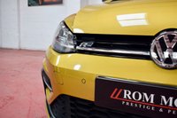 USED 2018 18 VOLKSWAGEN GOLF 1.5 R LINE TSI EVO 3d 148 BHP PAN ROOF / 18" SEBRING ALLOYS