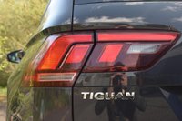 USED 2018 68 VOLKSWAGEN TIGUAN 2.0 SE NAVIGATION TDI DSG 5d 148 BHP FULL VW SERVICE HISTORY! 2 KEYS!