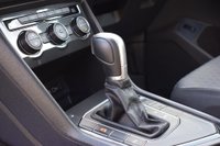USED 2018 68 VOLKSWAGEN TIGUAN 2.0 SE NAVIGATION TDI DSG 5d 148 BHP FULL VW SERVICE HISTORY! 2 KEYS!