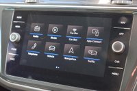 USED 2018 68 VOLKSWAGEN TIGUAN 2.0 SE NAVIGATION TDI DSG 5d 148 BHP FULL VW SERVICE HISTORY! 2 KEYS!