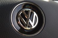 USED 2018 68 VOLKSWAGEN TIGUAN 2.0 SE NAVIGATION TDI DSG 5d 148 BHP FULL VW SERVICE HISTORY! 2 KEYS!