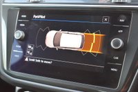 USED 2018 68 VOLKSWAGEN TIGUAN 2.0 SE NAVIGATION TDI DSG 5d 148 BHP FULL VW SERVICE HISTORY! 2 KEYS!