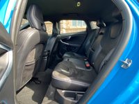 USED 2015 65 VOLVO V40 2.0 D2 R-DESIGN 5d 118 BHP 