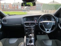 USED 2015 65 VOLVO V40 2.0 D2 R-DESIGN 5d 118 BHP 