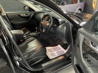 USED 2014 64 INFINITI QX70 3.0 QX70 30D GT PREMIUM 5d 235 BHP QX70 3.0D GT PREMIUM - QUILTED LEATHER - 21 INCH ALLOYS - REVERSE CAMERA - POWERBOOT - HEATED AND COOLING FRONT SEATS