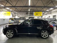 USED 2014 64 INFINITI QX70 3.0 QX70 30D GT PREMIUM 5d 235 BHP QX70 3.0D GT PREMIUM - QUILTED LEATHER - 21 INCH ALLOYS - REVERSE CAMERA - POWERBOOT - HEATED AND COOLING FRONT SEATS