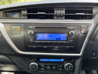 USED 2014 14 TOYOTA AURIS 1.4 ACTIVE D-4D  5d 89 BHP ZERO DEPOSIT FINANCE AVAILABLE