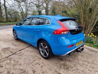 USED 2014 64 VOLVO V40 1.6 T3 R-DESIGN LUX NAV 5d 148 BHP ZERO DEPOSIT FINANCE AVAILABLE