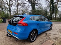 USED 2014 64 VOLVO V40 1.6 T3 R-DESIGN LUX NAV 5d 148 BHP ZERO DEPOSIT FINANCE AVAILABLE