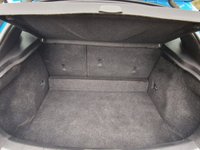 USED 2014 64 VOLVO V40 1.6 T3 R-DESIGN LUX NAV 5d 148 BHP ZERO DEPOSIT FINANCE AVAILABLE