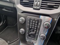 USED 2014 64 VOLVO V40 1.6 T3 R-DESIGN LUX NAV 5d 148 BHP ZERO DEPOSIT FINANCE AVAILABLE