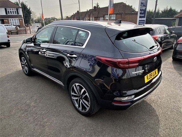 View our KIA SPORTAGE