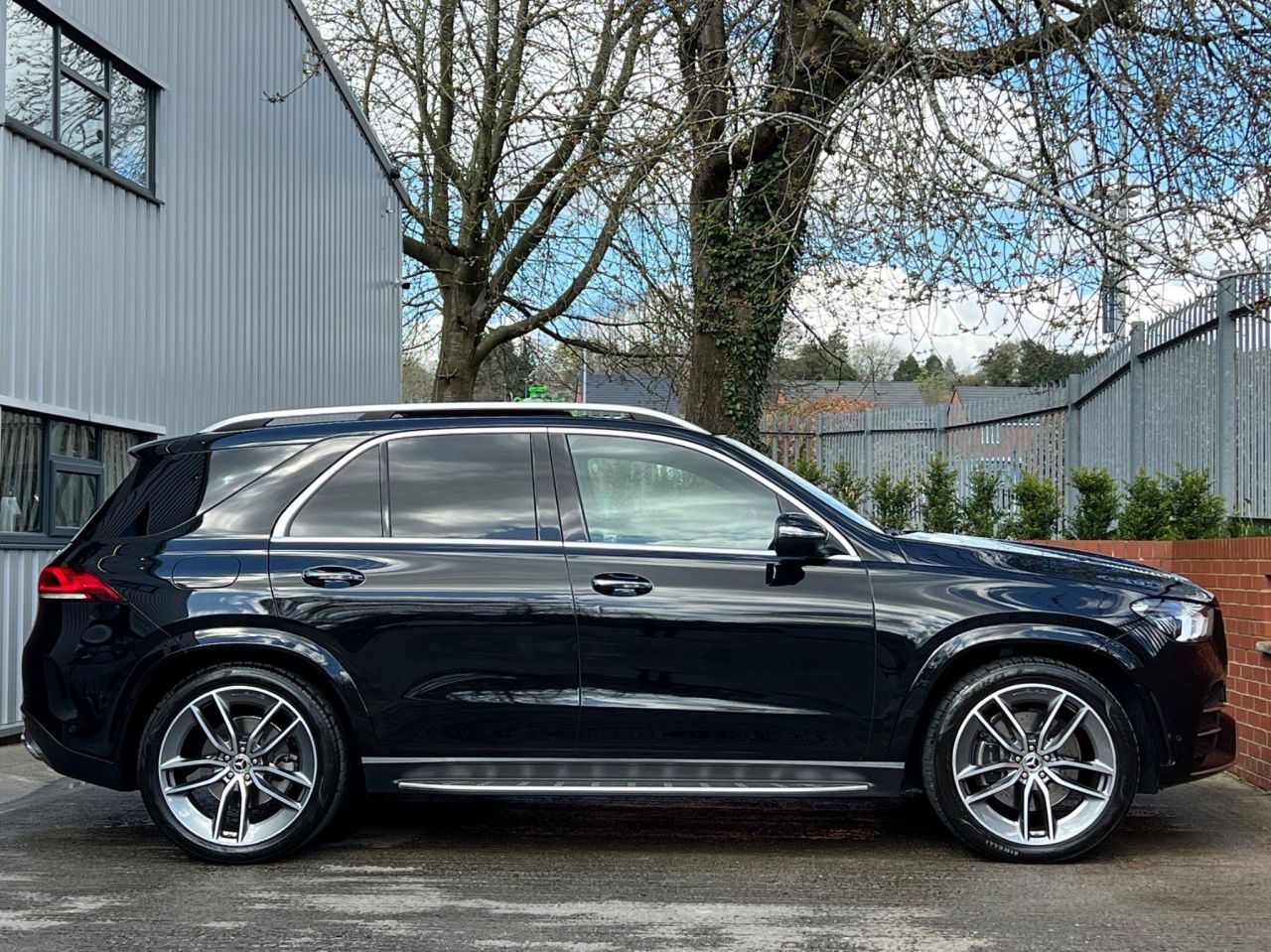 2020 20 MERCEDES-BENZ GLE-CLASS 2.9 GLE400d AMG Line (Premium Plus) G-Tronic 4MATIC Euro 6 (s/s) 5dr (7 Seat)