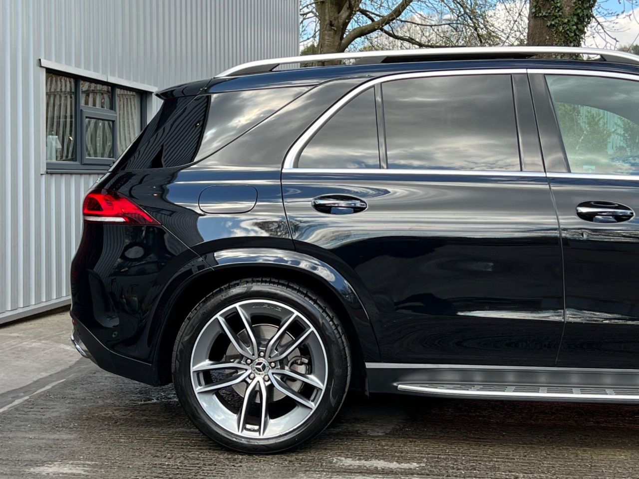 2020 20 MERCEDES-BENZ GLE-CLASS 2.9 GLE400d AMG Line (Premium Plus) G-Tronic 4MATIC Euro 6 (s/s) 5dr (7 Seat)