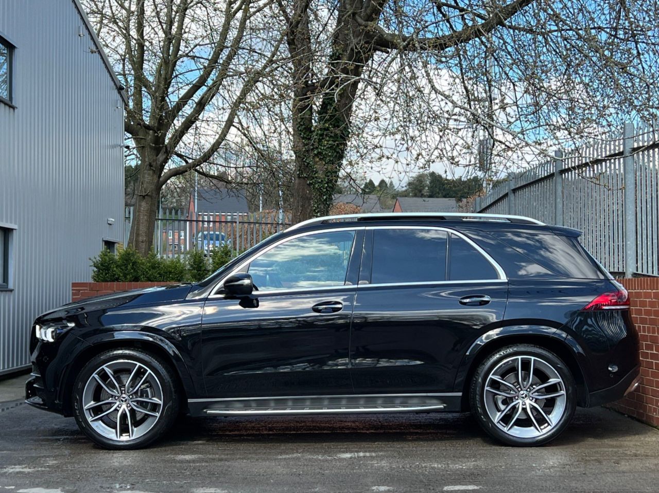 2020 20 MERCEDES-BENZ GLE-CLASS 2.9 GLE400d AMG Line (Premium Plus) G-Tronic 4MATIC Euro 6 (s/s) 5dr (7 Seat)