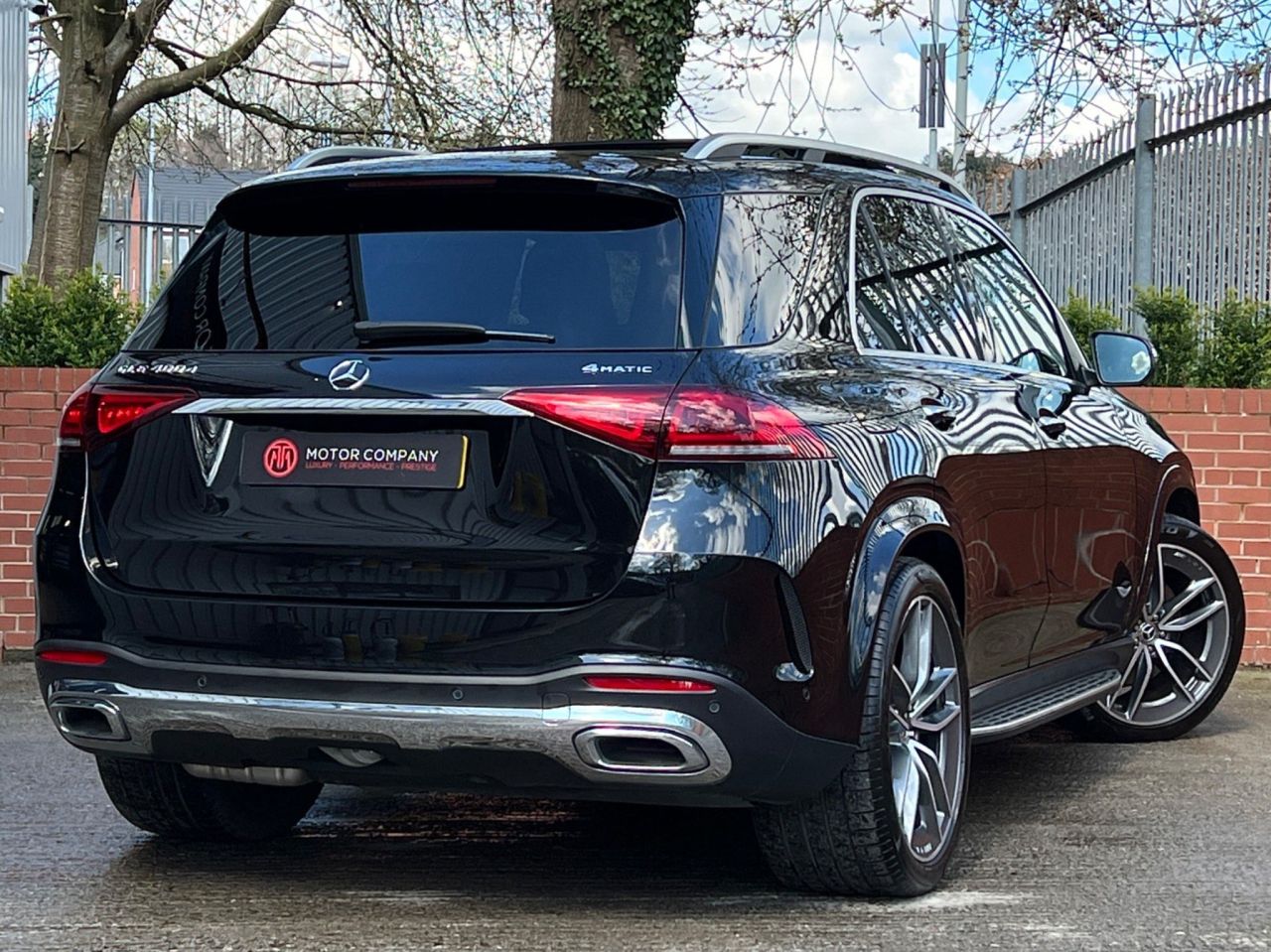 2020 20 MERCEDES-BENZ GLE-CLASS 2.9 GLE400d AMG Line (Premium Plus) G-Tronic 4MATIC Euro 6 (s/s) 5dr (7 Seat)