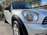USED 2012 12 MINI COUNTRYMAN 1.6 COOPER 5d 122 BHP Rare Automatic Countryman With A Huge Specification And Full Service History !