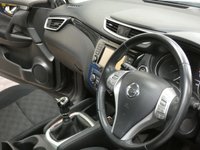 USED 2014 14 NISSAN QASHQAI 1.2 ACENTA PREMIUM DIG-T 5d 113 BHP Sat Nav Reversing Camera Panoramic Sunroof Lane Departure.
