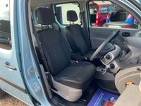 USED 2010 60 RENAULT KANGOO 1.6 EXTREME 16V 5d 105 BHP AUTOMATIC WAV with Air Con - Only 25K