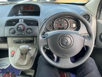 USED 2010 60 RENAULT KANGOO 1.6 EXTREME 16V 5d 105 BHP AUTOMATIC WAV with Air Con - Only 25K