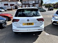 USED 2018 18 VOLKSWAGEN TIGUAN 2.0 R LINE TSI BMT 4MOTION DSG 5d 177 BHP Panoramic Sunroof + Navigation