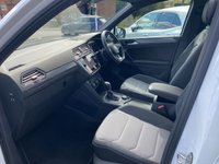 USED 2018 18 VOLKSWAGEN TIGUAN 2.0 R LINE TSI BMT 4MOTION DSG 5d 177 BHP Panoramic Sunroof + Navigation