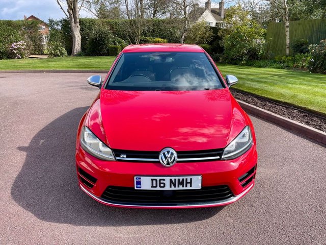 View our VOLKSWAGEN GOLF