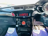 USED 2014 64 CITROEN DS3 1.6 DSTYLE PLUS 3d 120 BHP Stunning DS3 Two Tone White / Black edition