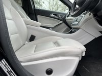 USED 2018 68 MERCEDES-BENZ GLA-CLASS 2.1 GLA 200 D SPORT PREMIUM PLUS 5d 134 BHP Electric Glass Sunroof Comand
