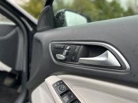 USED 2018 68 MERCEDES-BENZ GLA-CLASS 2.1 GLA 200 D SPORT PREMIUM PLUS 5d 134 BHP Electric Glass Sunroof Comand