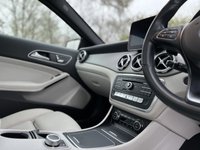 USED 2018 68 MERCEDES-BENZ GLA-CLASS 2.1 GLA 200 D SPORT PREMIUM PLUS 5d 134 BHP Electric Glass Sunroof Comand