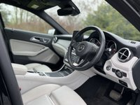 USED 2018 68 MERCEDES-BENZ GLA-CLASS 2.1 GLA 200 D SPORT PREMIUM PLUS 5d 134 BHP Electric Glass Sunroof Comand