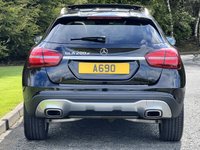 USED 2018 68 MERCEDES-BENZ GLA-CLASS 2.1 GLA 200 D SPORT PREMIUM PLUS 5d 134 BHP Electric Glass Sunroof Comand