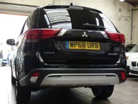 USED 2018 68 MITSUBISHI OUTLANDER 2.0 4 5d 148 BHP APP BASED SAT NAV LEATHER 7 SEATS