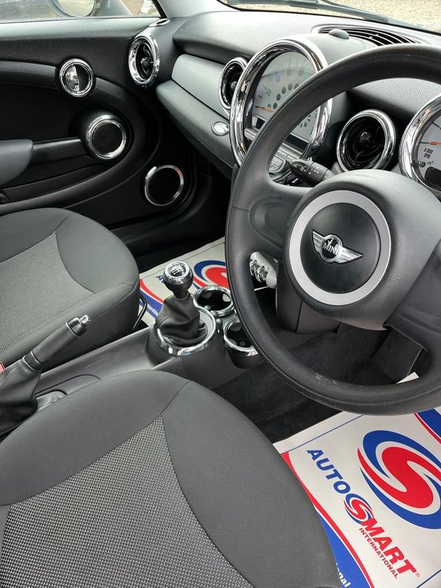 2010 MINI HATCH ONE - Photo 9